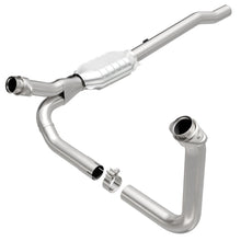 Load image into Gallery viewer, MagnaFlow Direct Fit Catalytic Converter 02-03 Dodge Ram 1500 Pickup 4.7L 4WD
