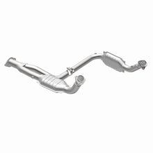 Load image into Gallery viewer, MagnaFlow Direct Fit Catalytic Converter 00-01Tahoe/Yukon V8 5.7L