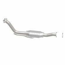 Load image into Gallery viewer, MagnaFlow Direct Fit Catalytic Converter Ford-Lincoln-Mercury 8