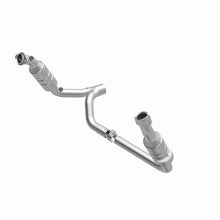 Load image into Gallery viewer, MagnaFlow Direct Fit Catalytic Converter RAM Pickup 2006 8 5.7L