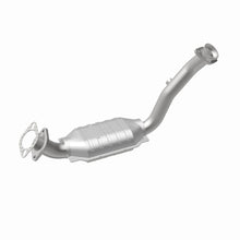 Load image into Gallery viewer, MagnaFlow Direct Fit Catalytic Converter 97-01 Explorer-Mountaineer
