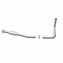 Load image into Gallery viewer, MagnaFlow Direct Fit Catalytic Converter 97-00 GM Van 5.7L Lf
