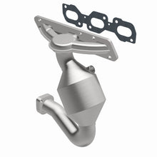 Load image into Gallery viewer, MagnaFlow Direct Fit Catalytic Converter 01-02 Cougar 2.5L Front