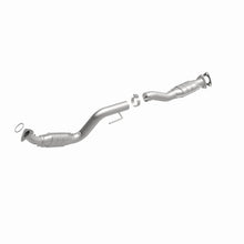 Load image into Gallery viewer, MagnaFlow Direct Fit Catalytic Converter 03-07 GM 2500/3500 Passenger Side