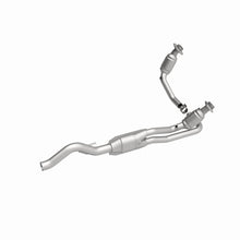 Load image into Gallery viewer, MagnaFlow Direct Fit Catalytic Converter 00-03 Dodge Dakota OEM