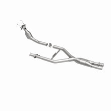 Load image into Gallery viewer, MagnaFlow Direct Fit Catalytic Converter 96-98 Lincoln Mark VIII 4.6L