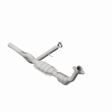 Load image into Gallery viewer, MagnaFlow Direct Fit Catalytic Converter 2005 Ford F150 V8
