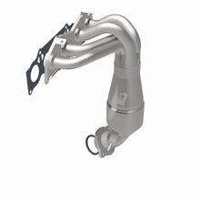 Load image into Gallery viewer, MagnaFlow DF Cat Conv 05-09 Scion tC 2.4L Manifold/09 Toyota Corolla/Matrix 2.4L Manifold (49 State)