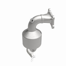 Load image into Gallery viewer, MagnaFlow Direct Fit Catalytic Converter 2012-2014 Equinox 3 3.6 L Underbody