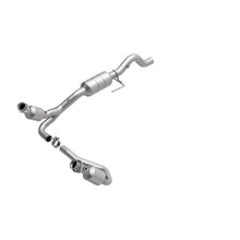 Load image into Gallery viewer, MagnaFlow Direct Fit Catalytic Converter 00-03 Durango 4WD 5.9L