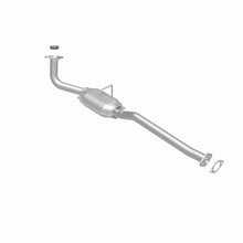Load image into Gallery viewer, MagnaFlow Direct Fit Catalytic Converter 98-01 Metro/Swift 1.3 rr OE