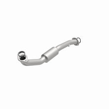 Load image into Gallery viewer, MagnaFlow Direct Fit Catalytic Converter 2009-2012 Highlander 2.7 L Underbody