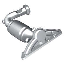 Load image into Gallery viewer, MagnaFlow Direct Fit Catalytic Converter MPV- 00-01 6 2.5L OEM