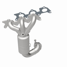 Load image into Gallery viewer, MagnaFlow DF Cat Conv 07-11 Chrysler Sebring 2.7L Fr Manifold / 08-10 Dodge Avenger 2.7L Fr Manifold