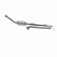 Load image into Gallery viewer, MagnaFlow Direct Fit Catalytic Converter 97-01 Explorer-Mountaineer