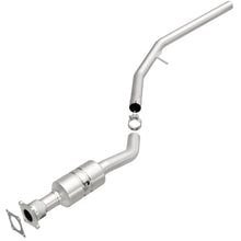 Load image into Gallery viewer, MagnaFlow Direct Fit Catalytic Converter 04-06 Chrysler Voyager 3.3L