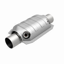 Load image into Gallery viewer, MagnaFlow Universal Catalytic Converter 3 W/Dual O2 Boss