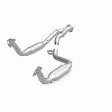 Load image into Gallery viewer, MagnaFlow Direct Fit Catalytic Converter 03-06 Chevy SSR 5.3/6.0 OEM
