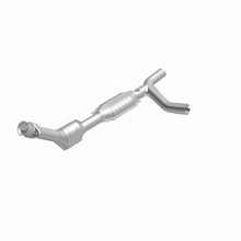 Load image into Gallery viewer, MagnaFlow Direct Fit Catalytic Converter 01-03 Ford E150 4.2L Passenger Side