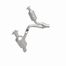 Load image into Gallery viewer, MagnaFlow Direct Fit Catalytic Converter OEM 2004 Dodge Dakota Underbody