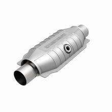 Load image into Gallery viewer, MagnaFlow Universal Catalytic Converter 2.50 Mid O2 Rear