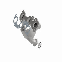 Load image into Gallery viewer, MagnaFlow Direct Fit Catalytic Converter 04-06 Toyota Sienna 3.3L