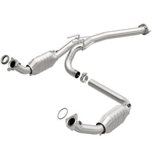 Load image into Gallery viewer, MagnaFlow Direct Fit Catalytic Converter Chevy Express 4.3L/5.4L