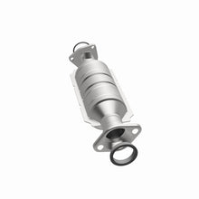 Load image into Gallery viewer, MagnaFlow Direct Fit Catalytic Converter 1998 Honda Odyssey 2.3L