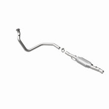 Load image into Gallery viewer, MagnaFlow Direct Fit Catalytic Converter 99-02 Dodge Dakota 2.5L 2WD