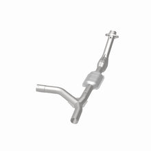 Load image into Gallery viewer, MagnaFlow Direct Fit Catalytic Converter 00-04 Ford E150 4.6L Passenger Side