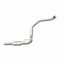 Load image into Gallery viewer, MagnaFlow Direct Fit Catalytic Converter 03-07 GM 2500/3500 D/S OEM