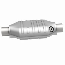 Load image into Gallery viewer, MagnaFlow Universal Catalytic Converter 2.5 W/O2 Boss
