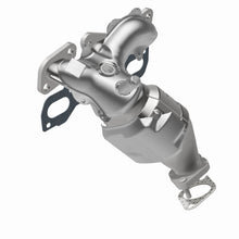 Load image into Gallery viewer, MagnaFlow Direct Fit Catalytic Converter 01-04 Escape 3.0 rear manif