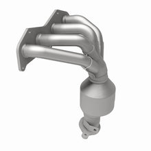 Load image into Gallery viewer, MagnaFlow Direct Fit Catalytic Converter 2009-2010 Pontiac Vibe 2.4L
