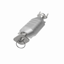 Load image into Gallery viewer, MagnaFlow Direct Fit Catalytic Converter 05-07 Ford Freestyle 3.0L