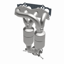 Load image into Gallery viewer, MagnaFlow Direct Fit Catalytic Converter 01-03 Toyota Rav4 2.0L L4