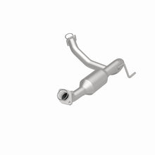 Load image into Gallery viewer, MagnaFlow Direct Fit Catalytic Converter 10-12 Toy FJ/4Runner 4.0L