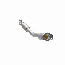 Load image into Gallery viewer, MagnaFlow Direct Fit Catalytic Converter 2009-2013 Cube 1.8 L Underbody