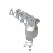 Load image into Gallery viewer, MagnaFlow Direct Fit Catalytic Converter 00-03 Kia Rio 1.5L/1.6L
