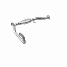 Load image into Gallery viewer, MagnaFlow Direct Fit Catalytic Converter Astro-Safari Van 96-99