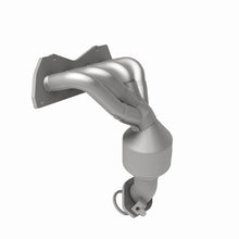 Load image into Gallery viewer, MagnaFlow Direct Fit Catalytic Converter 2009 Toyota RAV4 2.5L