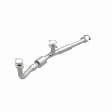 Load image into Gallery viewer, MagnaFlow Direct Fit Catalytic Converter 96-00 Dodge Avenger 2.5L Front