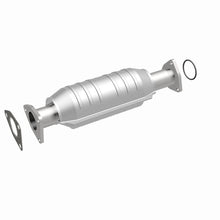 Load image into Gallery viewer, MagnaFlow Direct Fit Catalytic Converter 03-04 Honda Pilot 3.5L OEM