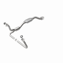 Load image into Gallery viewer, MagnaFlow Direct Fit Catalytic Converter 01-05 Chevy Blazer 4.3L 4WD