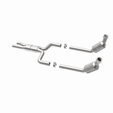 Load image into Gallery viewer, MagnaFlow Direct Fit Catalytic Converter 2003 THUNDERBIRD 3.9L Underbody