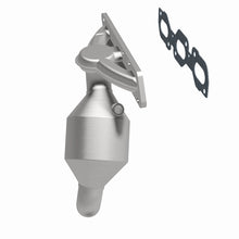 Load image into Gallery viewer, MagnaFlow Direct Fit Catalytic Converter 01-02 Cougar 2.5L Front