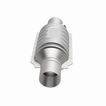 Load image into Gallery viewer, MagnaFlow Universal Catalytic Converter 2.50inch w/ single O2