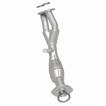 Load image into Gallery viewer, MagnaFlow Direct Fit Catalytic Converter 01-04 Toyota Tacoma 2.7L