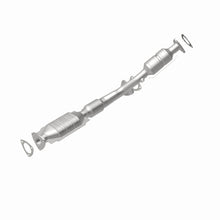 Load image into Gallery viewer, MagnaFlow Direct Fit Catalytic Converter 00-03 Saturn 3L rr CA