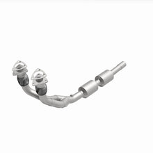 Load image into Gallery viewer, MagnaFlow Direct Fit Catalytic Converter 02-05 Golf 2.8L Underbody
